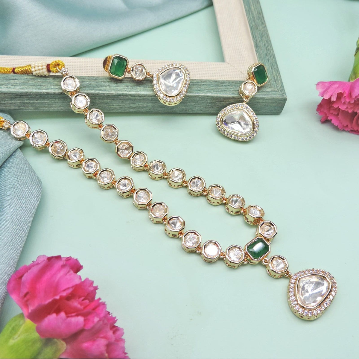 Regal polki emerald necklace set Image 0