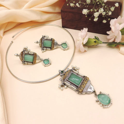 Hasli mint green stone pendant necklace set – Indian oxidized hasli necklace with earrings USA – Joyrias