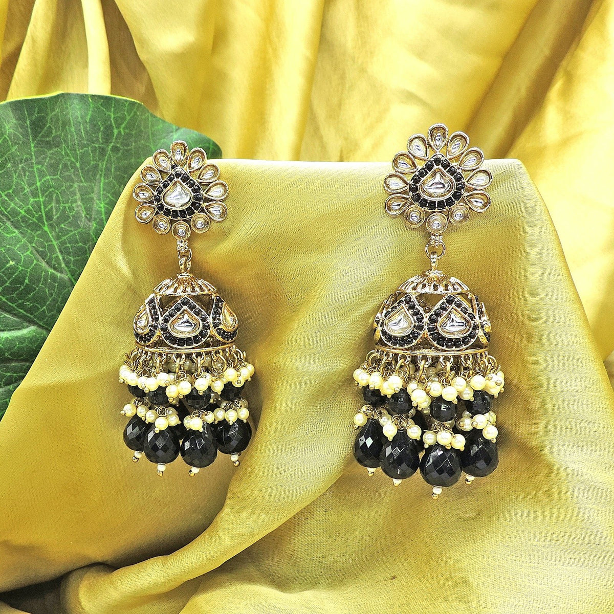 Kundan jhumka earrings with black beads – Indian Kundan black jhumka USA – Joyrias