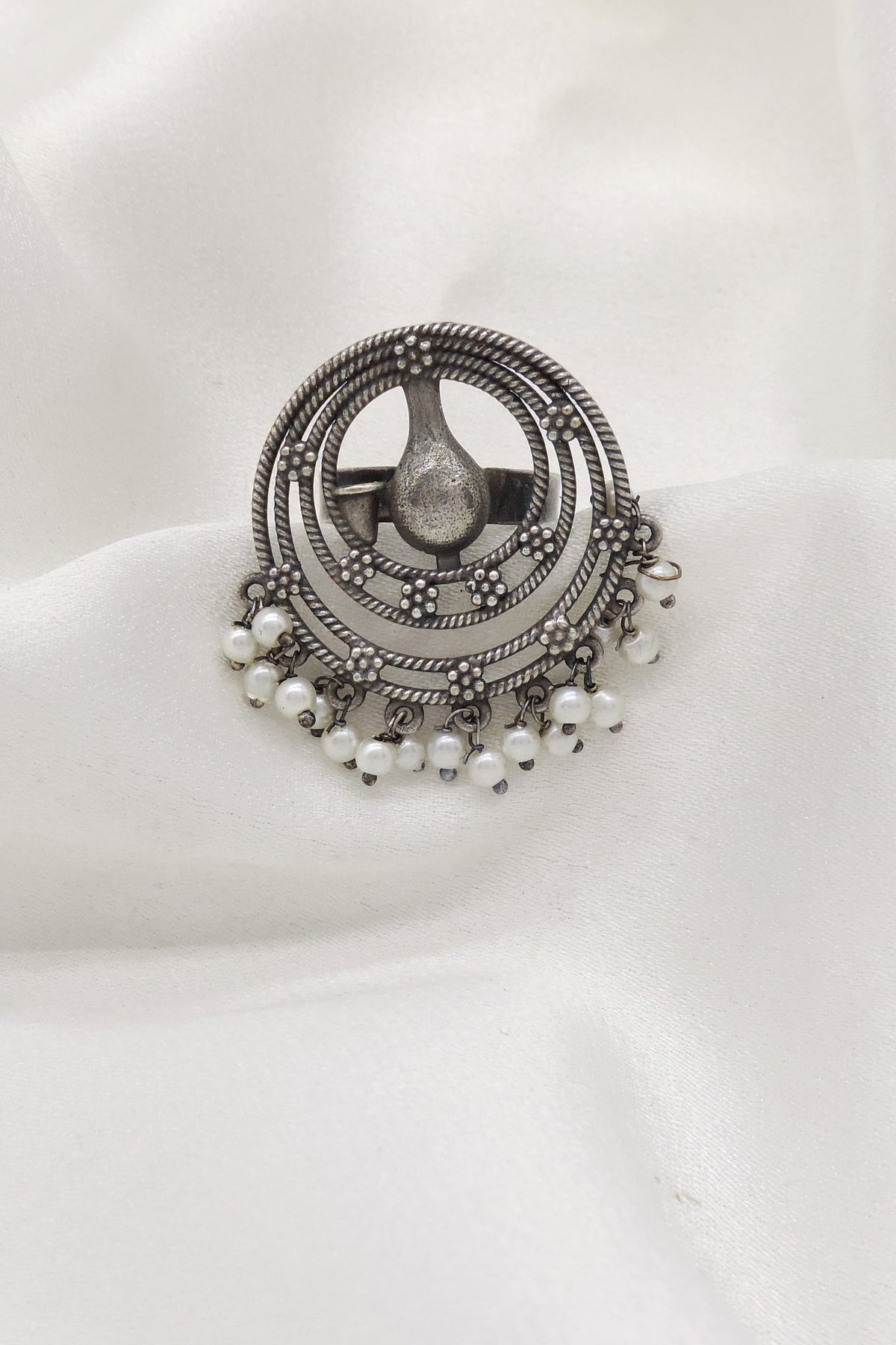 Oxidized silver pearl fringe traditional ring by joyrias