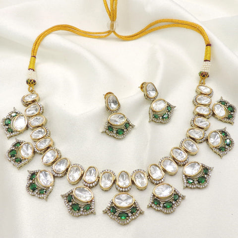 Emerald kundan choker necklace set for women