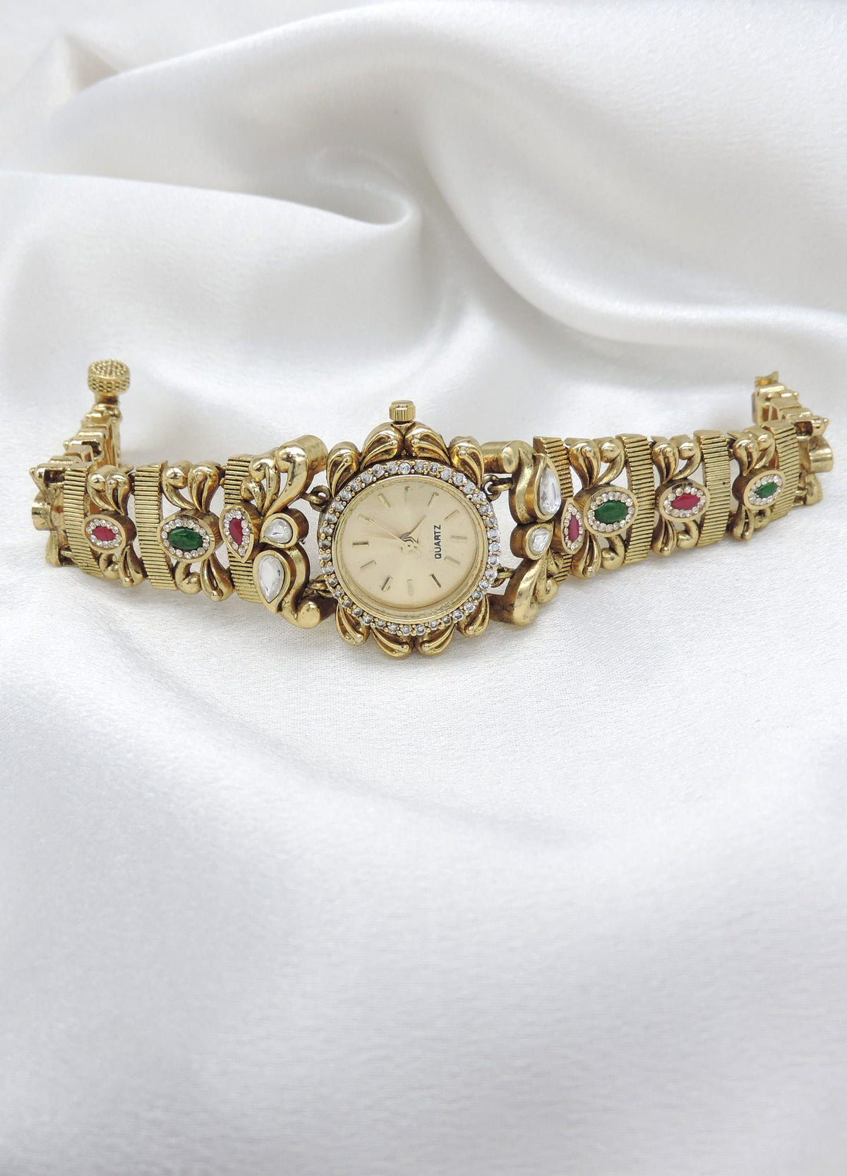 Vintage Floral Bracelet Watch by Joyrias