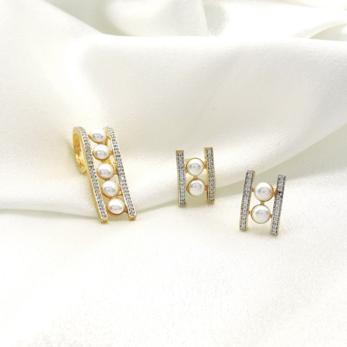 Elegant Pearl & Diamond Accent Pendant Set in Gold Finish