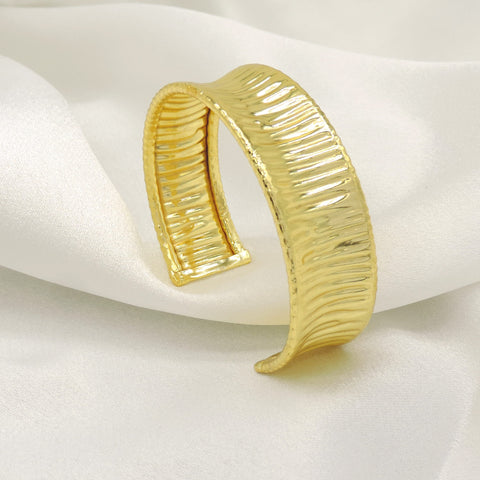 Textured Gold Statement Cuff Bracelet – Wide Ribbed Open Bangle