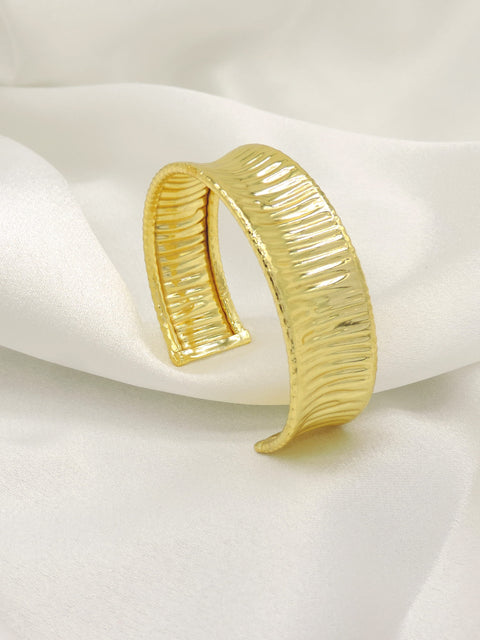 Textured Gold Statement Cuff Bracelet – Wide Ribbed Open Bangle