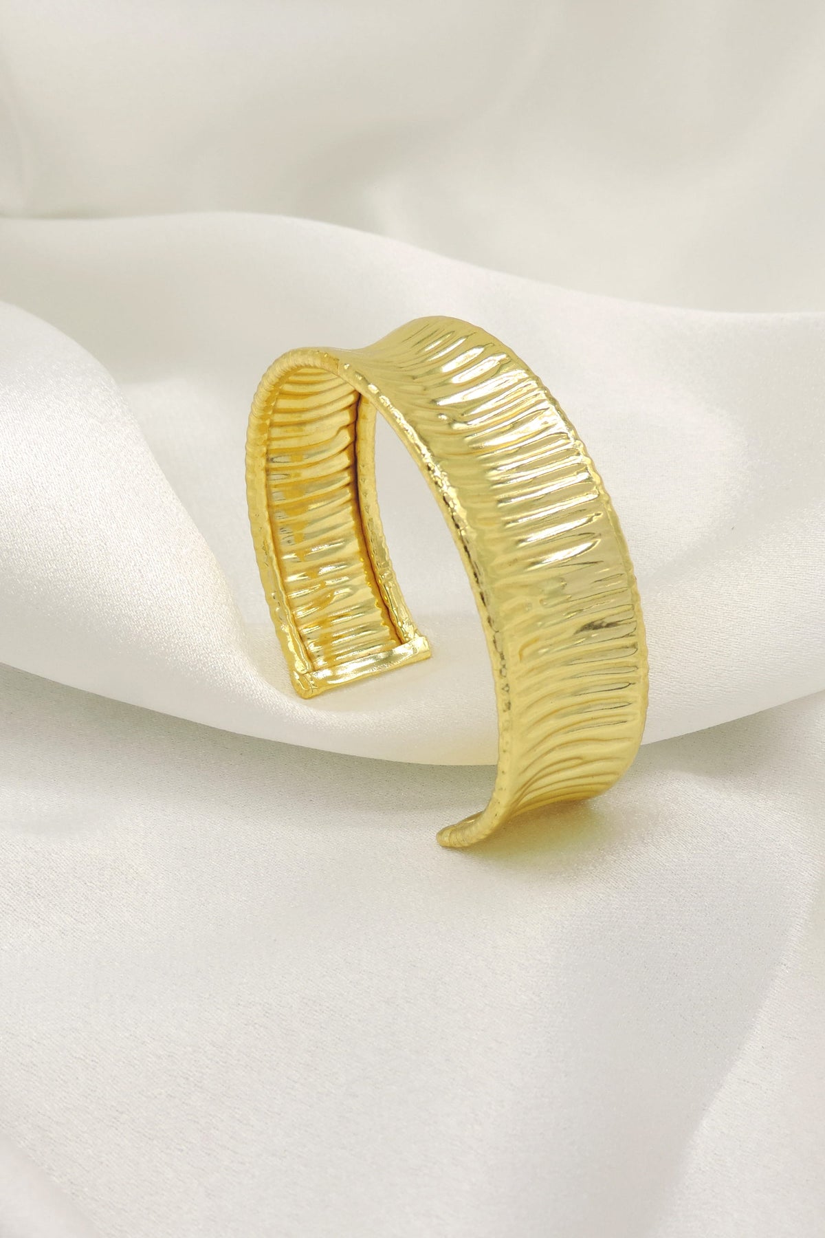 Textured Gold Statement Cuff Bracelet – Wide Ribbed Open Bangle