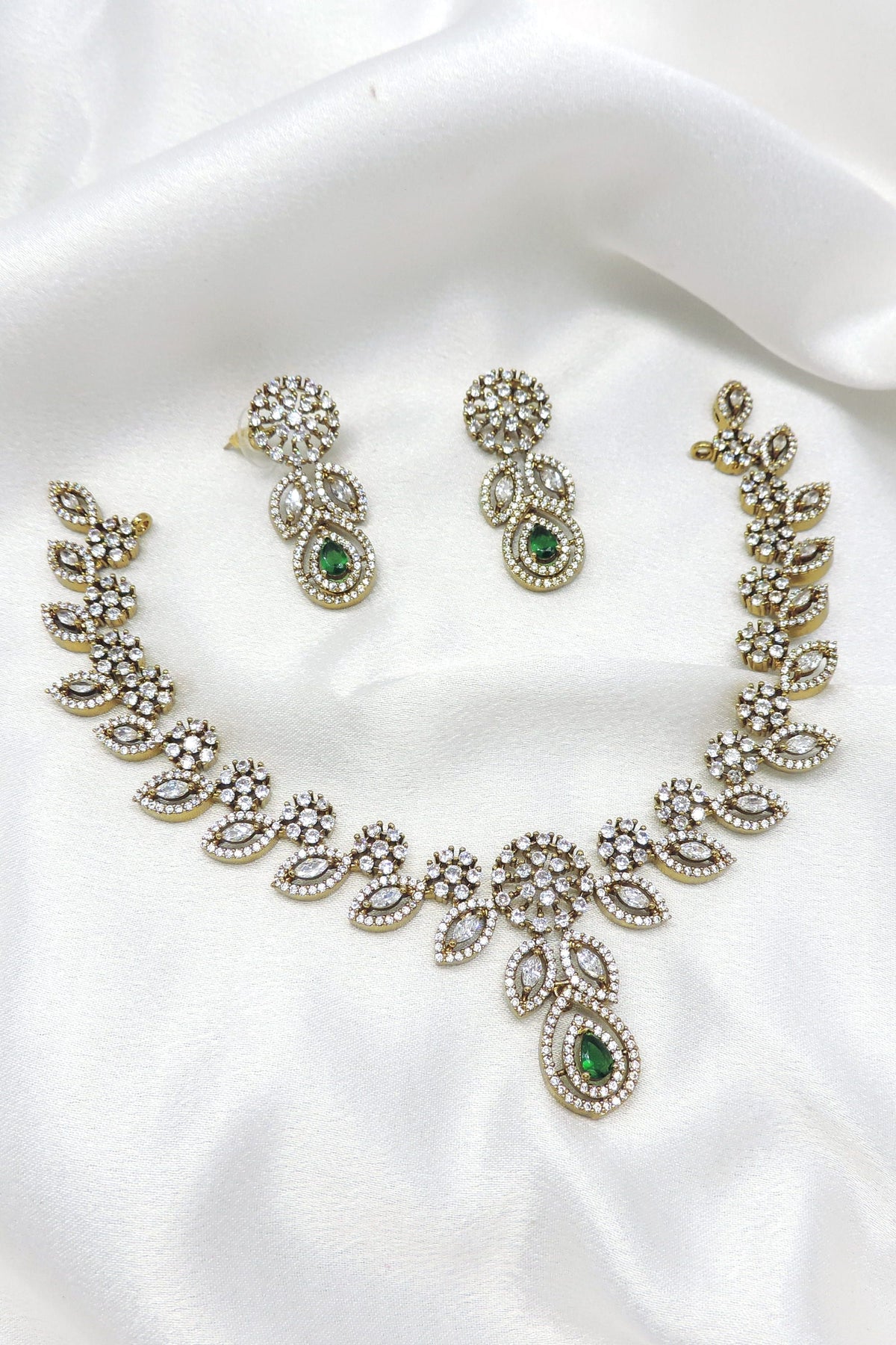 Emerald crystal leaf necklace set with matching earrings