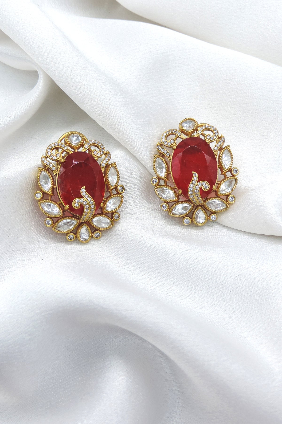 Emerald Kundan Stud Earrings