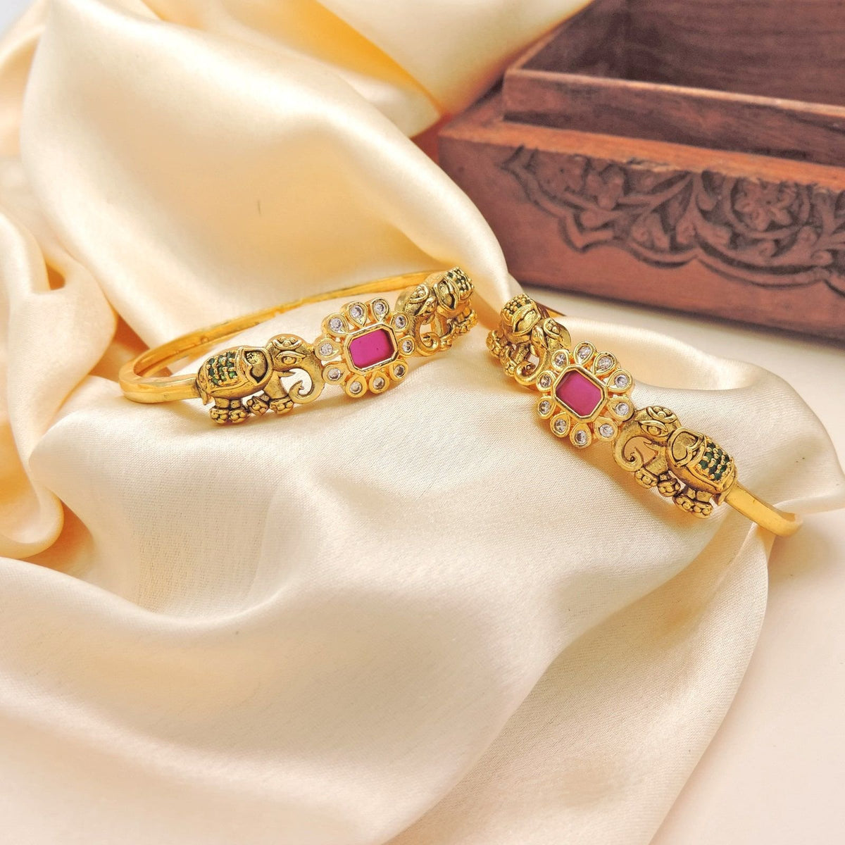 Elephant motif antique bangles – Indian elephant design bangles for festive wear USA – Joyrias