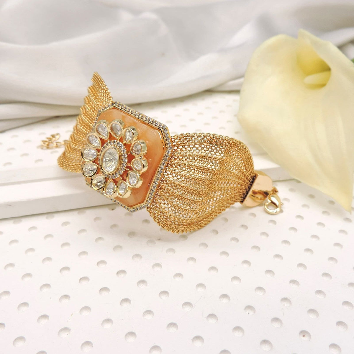 Gold glow mesh bracelet – Indian gold tone mesh bracelet for women USA – Joyrias