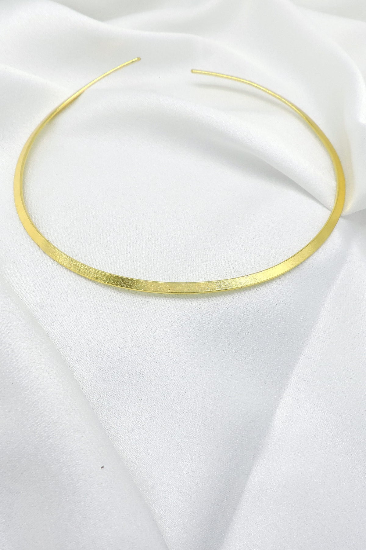 Minimal Gold Choker Necklace | Slim Gold Collar Necklace | Joyrias