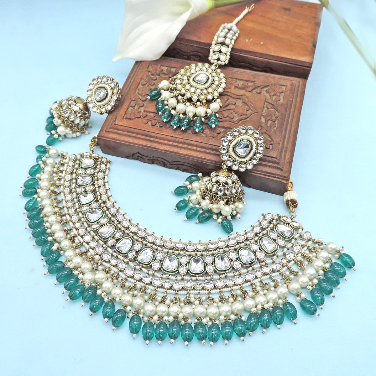 Big Kundan Necklace Image 0