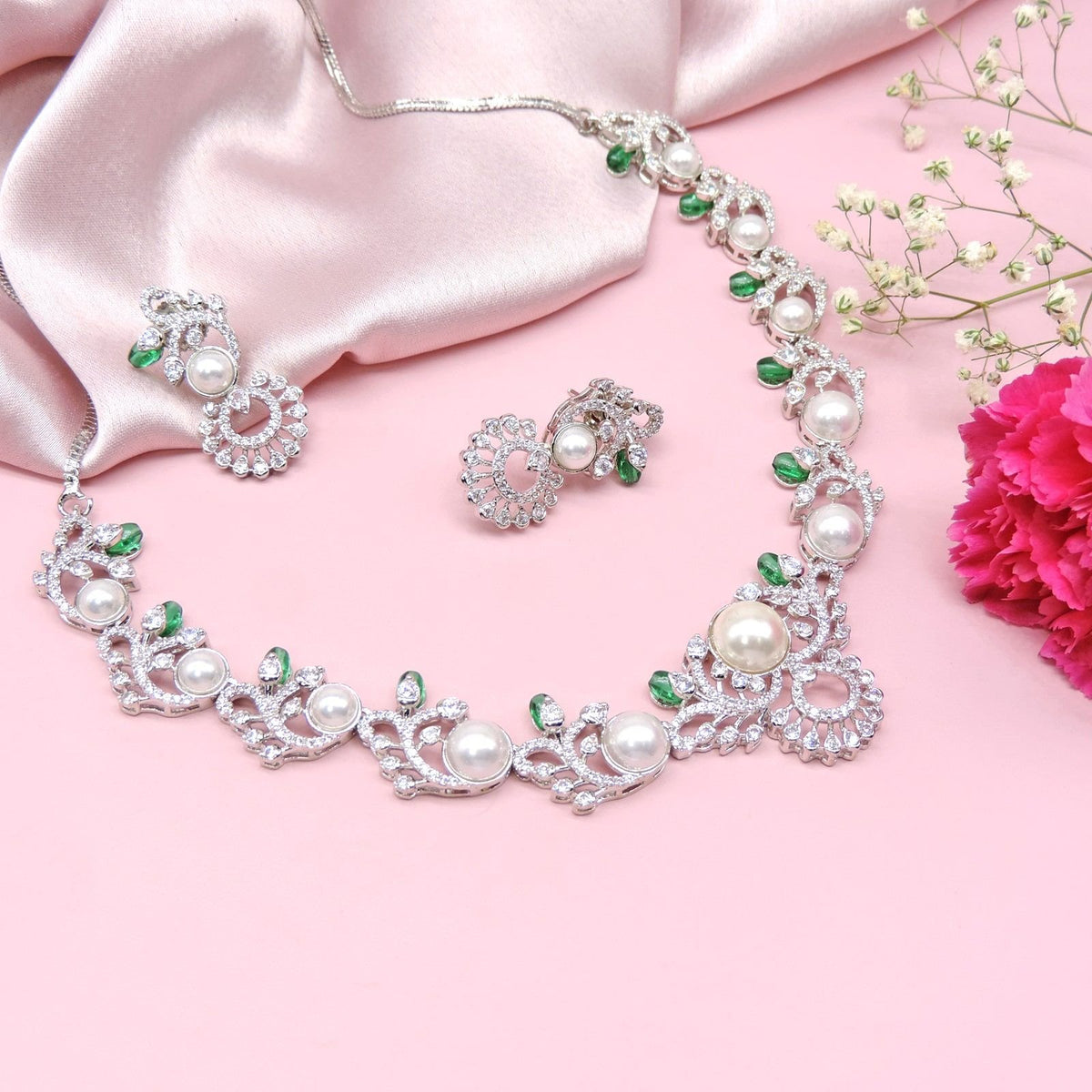 Regal pearl and emerald necklace set – Indian bridal necklace for weddings USA – Joyrias