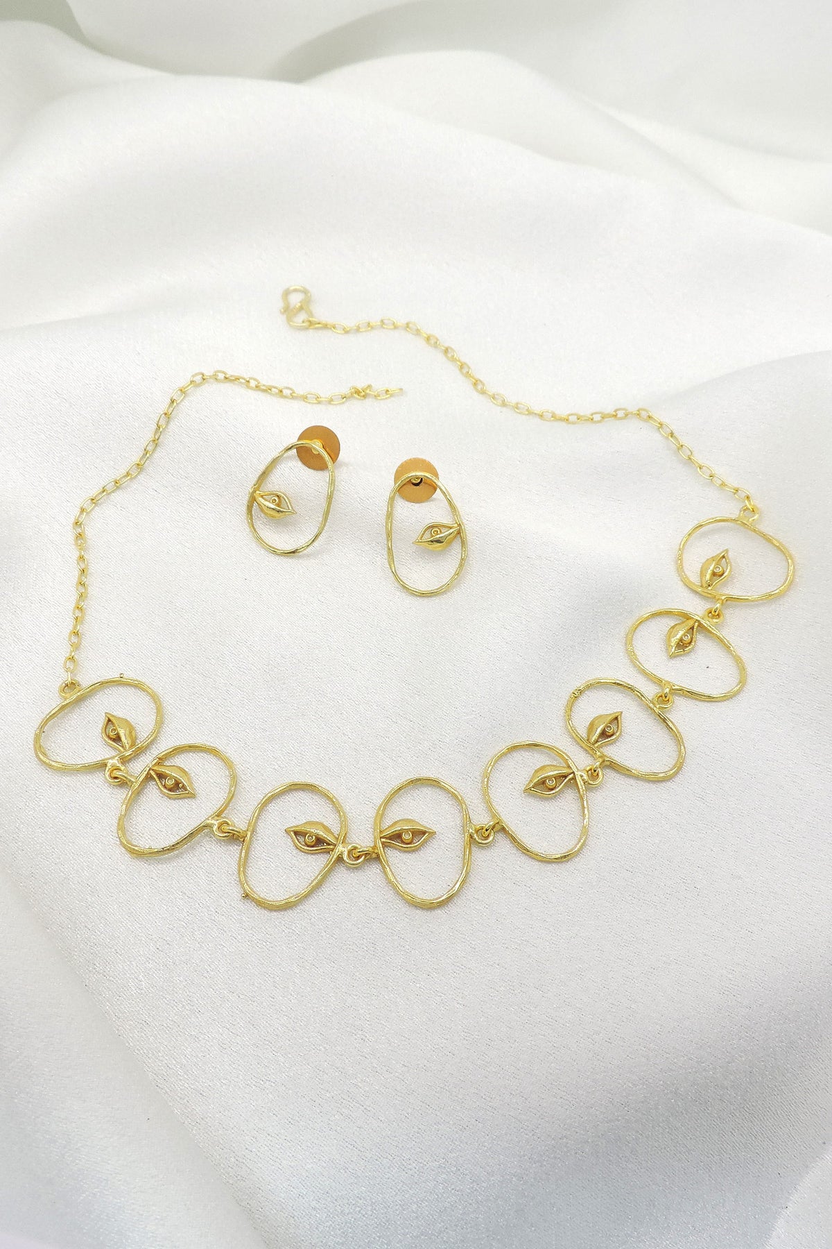 Minimal Evil Eye Gold Necklace Set with Matching Earrings