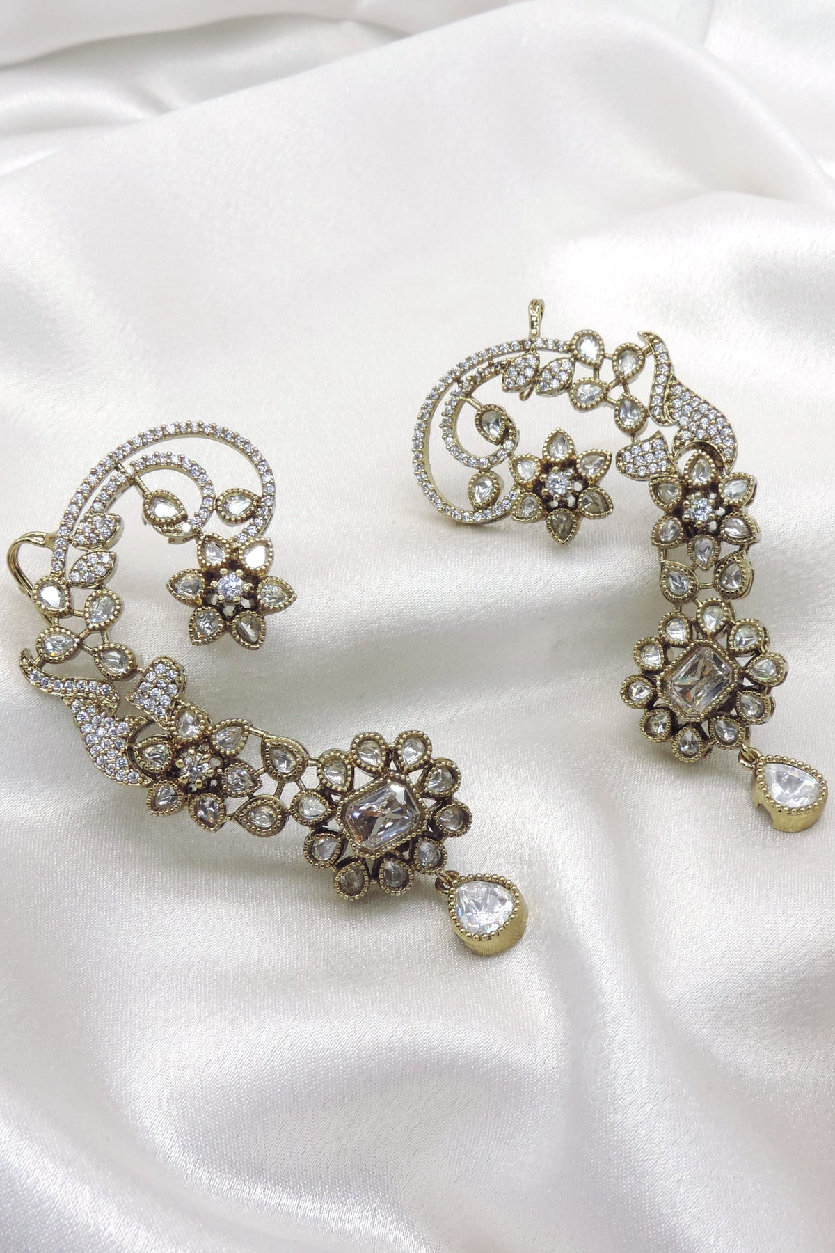 Emerald Kundan Ear Cuff Earrings
