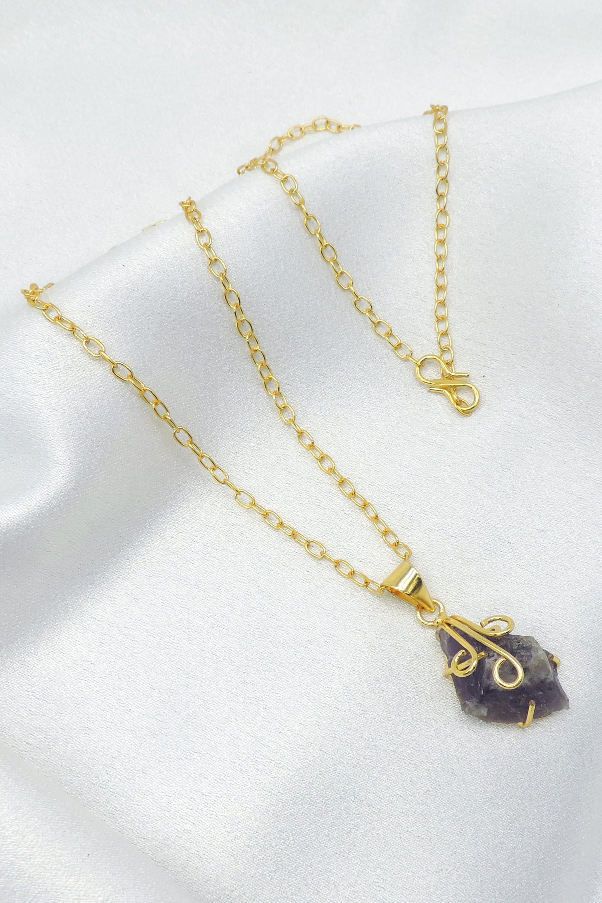 Raw Amethyst Crystal Pendant Necklace in Gold | Natural Stone Jewelry