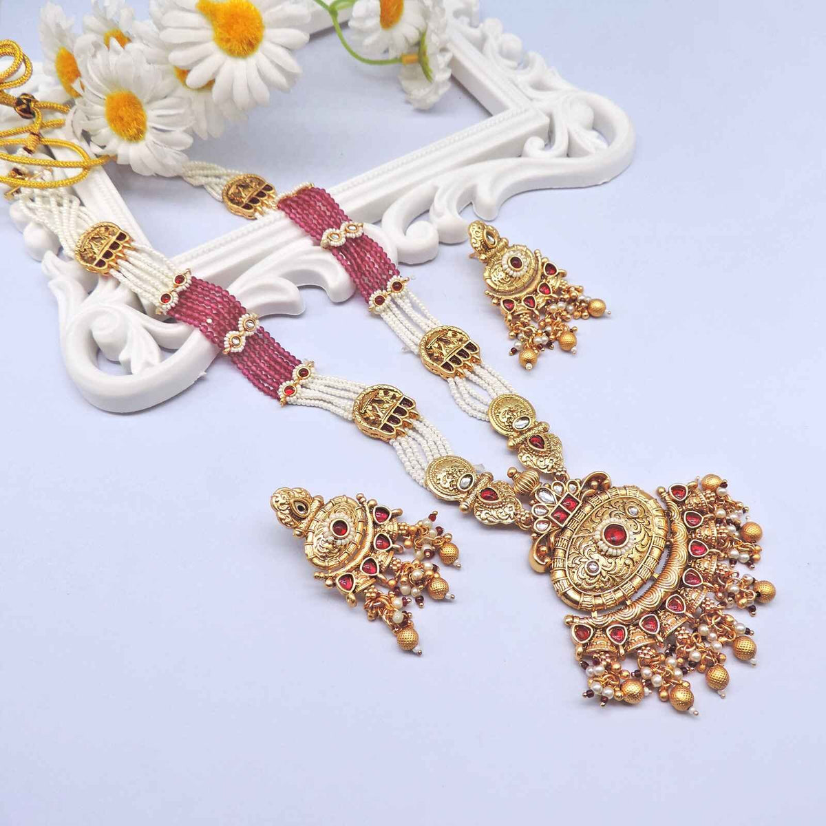 Gold Plated Kundan Necklace Image 0