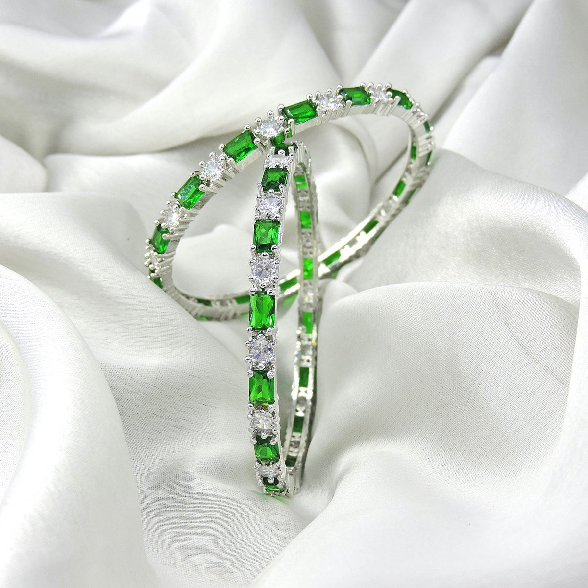 Green stone bangles – Indian green stone bangles for weddings and festivals USA – Joyrias