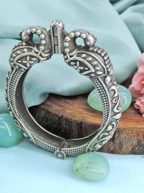 Openable elephant silver tone bangle – Indian elephant motif kada for women USA – Joyrias