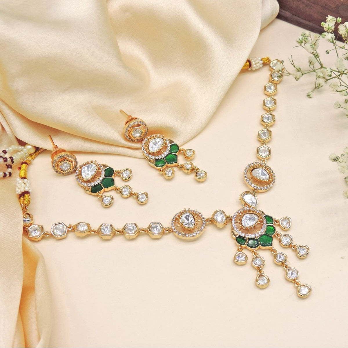 Green meenakari Kundan necklace set – Indian meenakari Kundan choker for weddings USA – Joyrias
