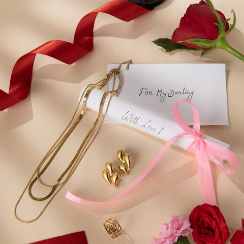 Forever yours gold jewelry gift set Image 0