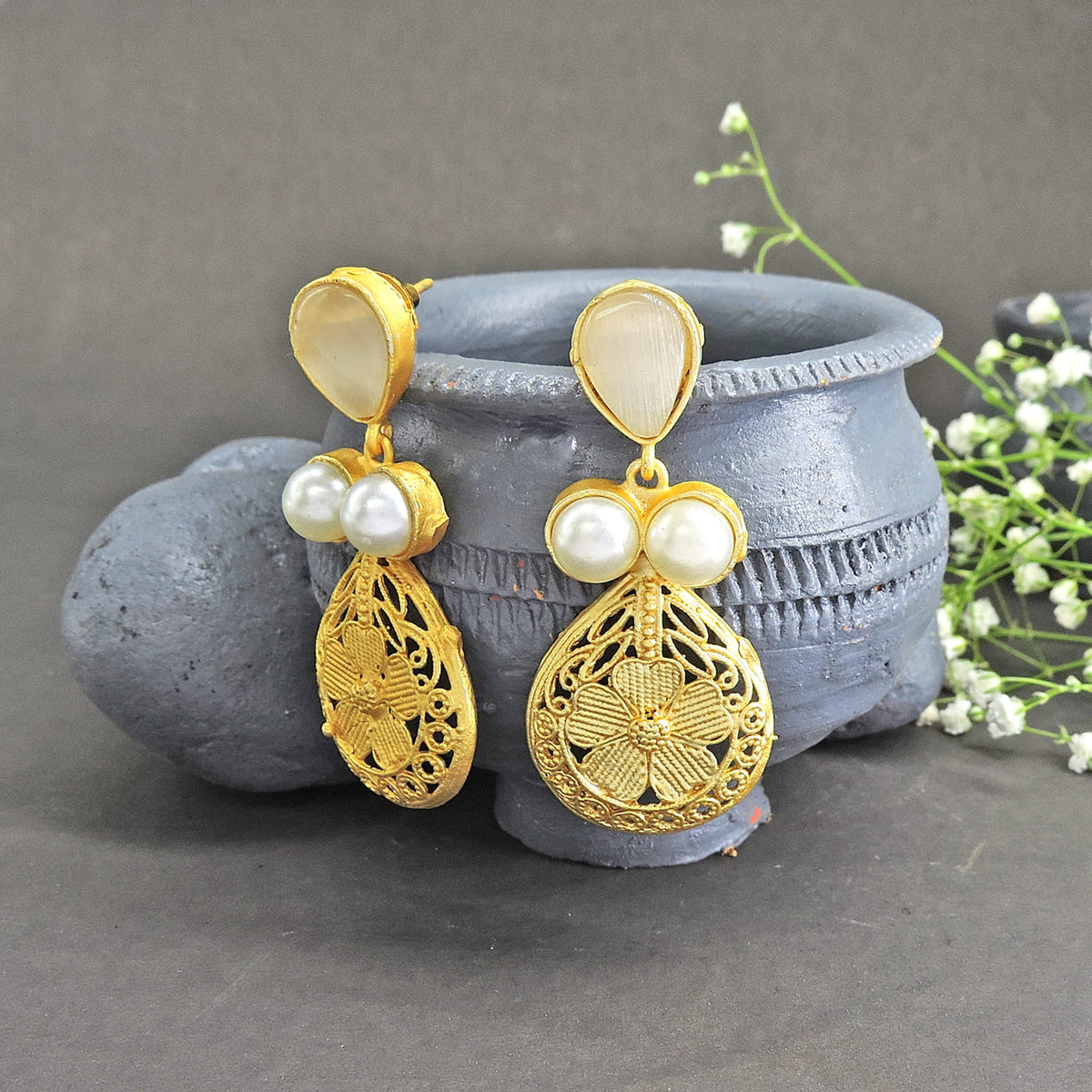 Handmade brass earrings variant 2 – Indian ethnic brass earrings for Navratri – Joyrias