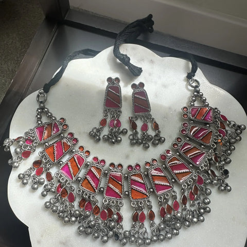 Oxidized silver look-alike choker necklace set with pink and orange enamel – Indian festive jewelry USA – Joyrias