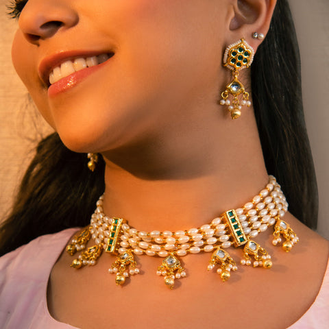Pearl Choker Necklace Set with Green Stone Accents – Traditional Indian Jewelry