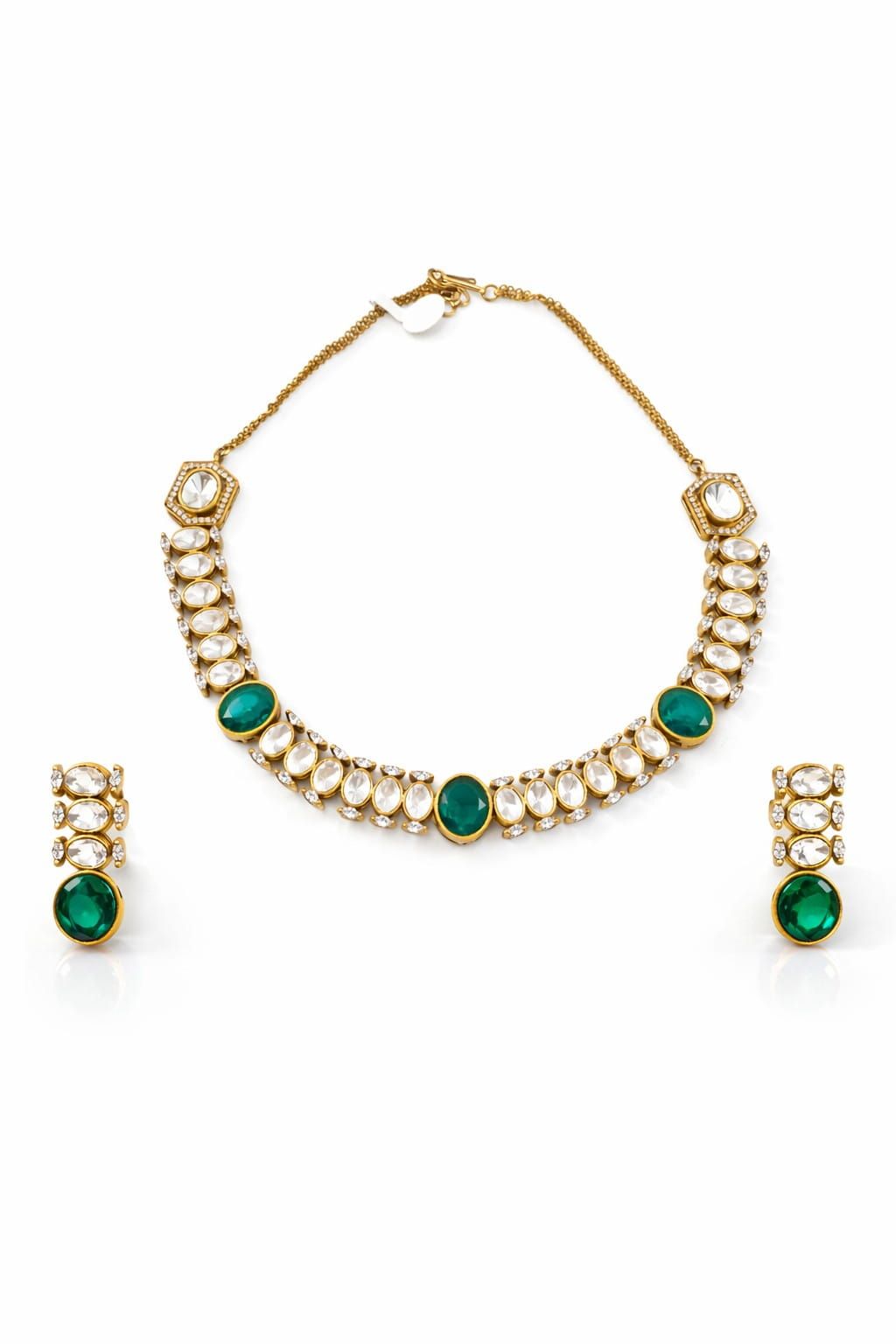 Emerald green kundan necklace set with matching earrings
