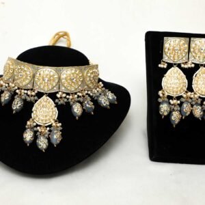 Akriti Choker set