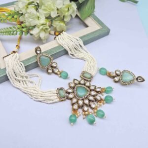 Victorian look Monalisa stone Necklace