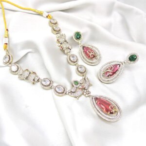 Luxurious Victorian Polish Necklace set