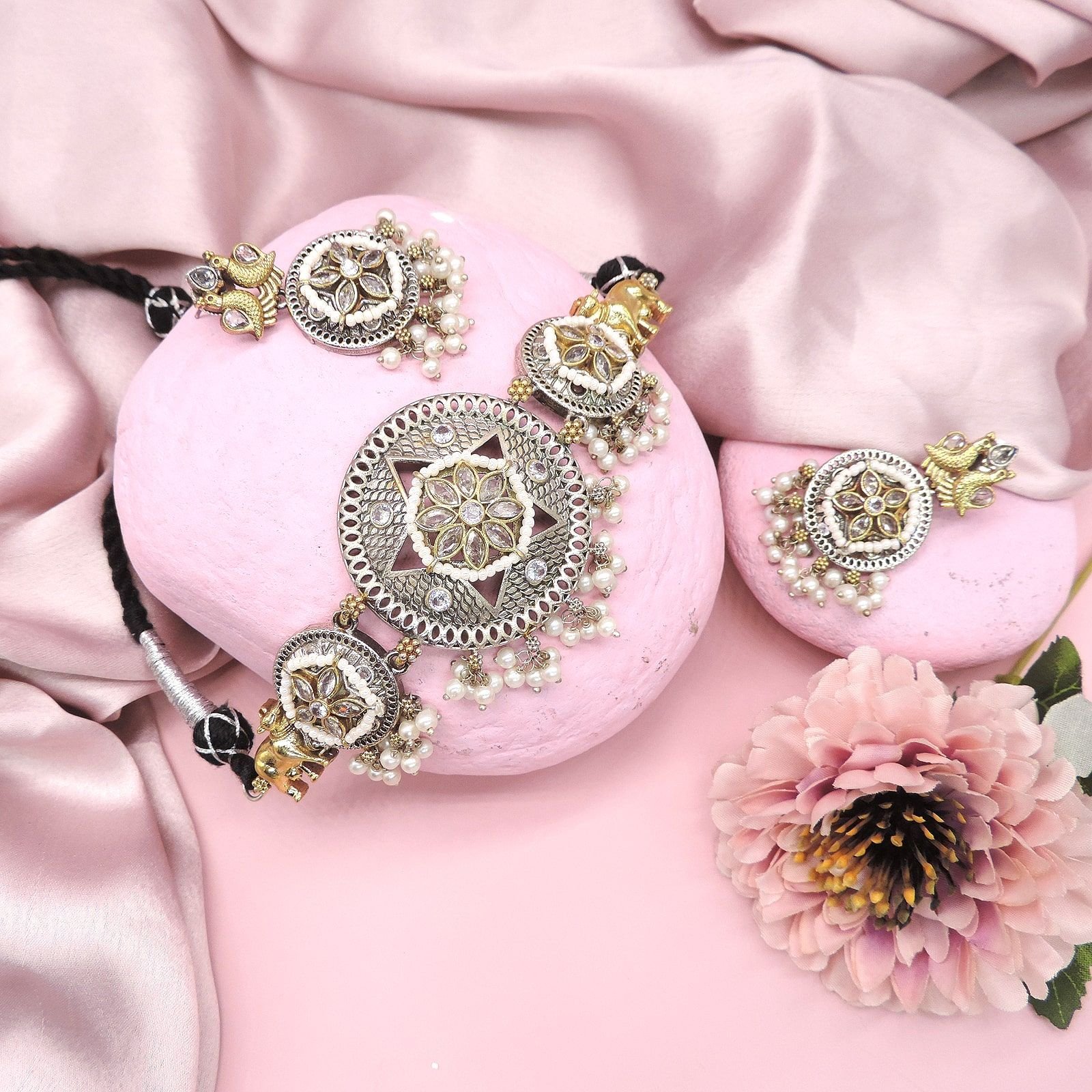 Star Motif Kundan Necklace Set