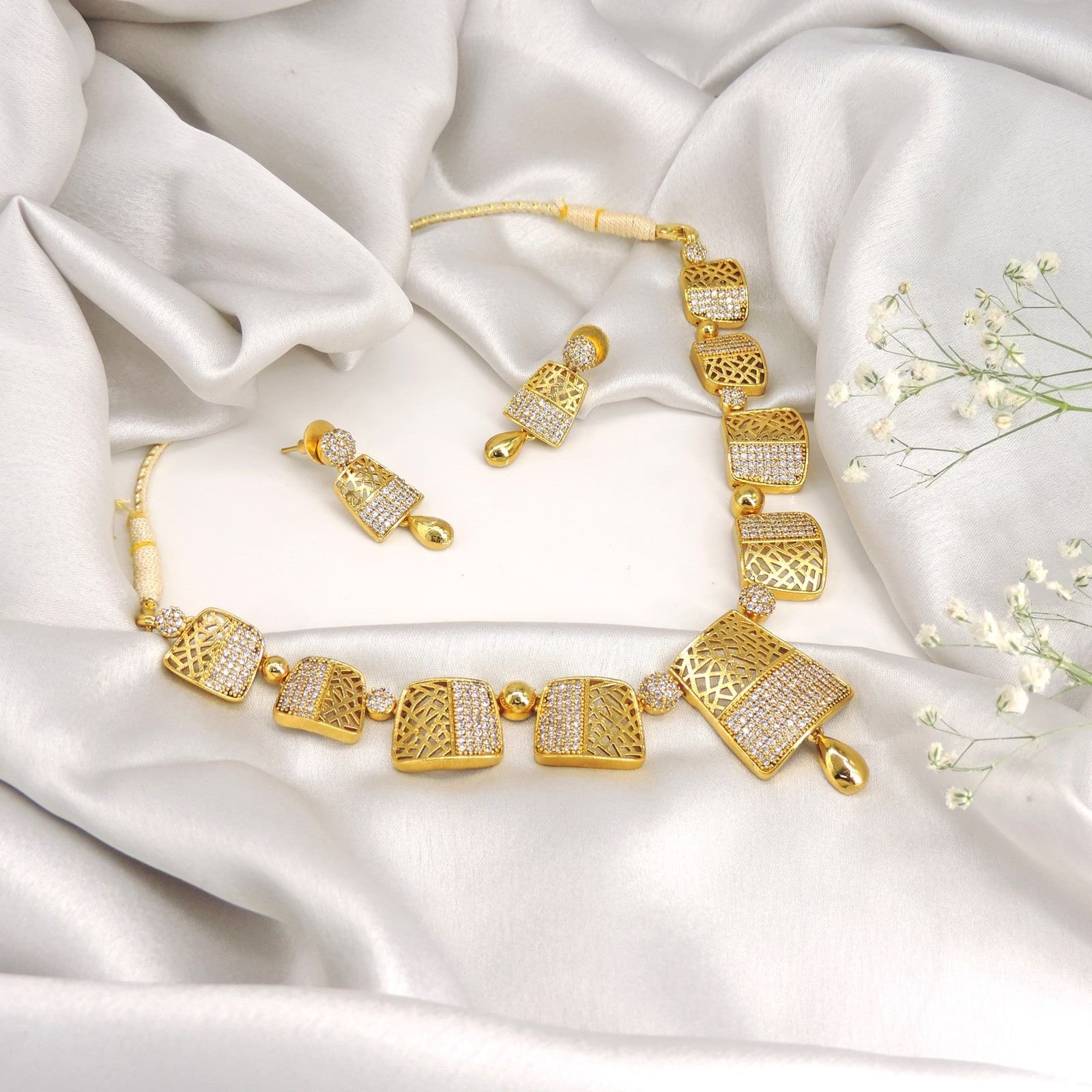 Modern Geometric AD Necklace Set